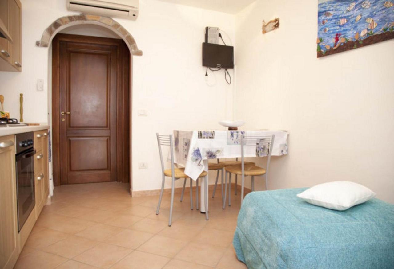 Li Rocchi Apartment San Teodoro  Bagian luar foto